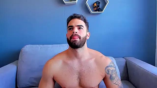 Paul_Phoenix from StripChat is Freechat