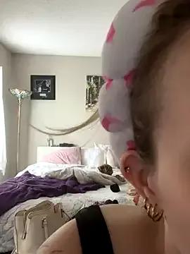 PeachyBabyx from StripChat is Freechat