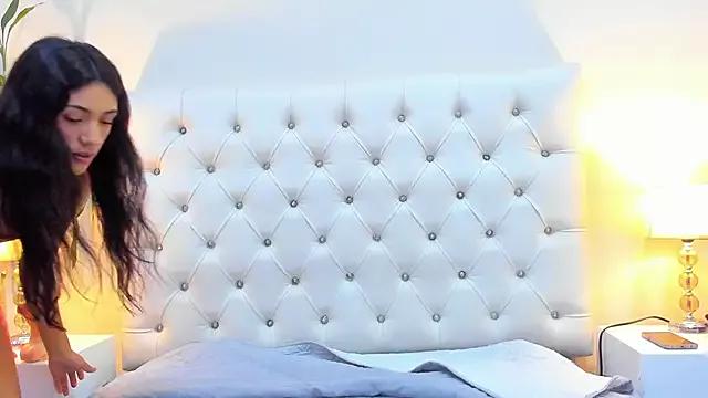 Perla_Giraldo from StripChat is Freechat