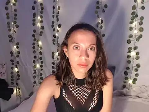 Perla_Johnson from StripChat is Freechat