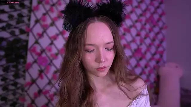 Petite_Polly from StripChat is Freechat