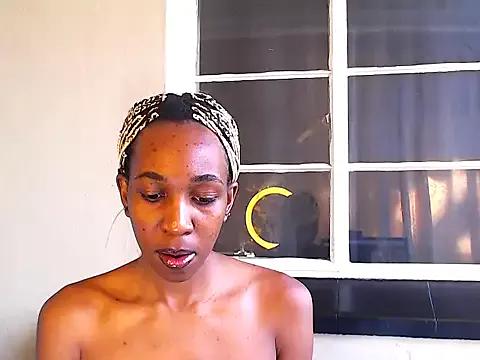 PetiteEbonyBabe from StripChat is Freechat