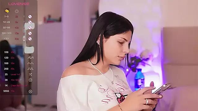PlayfulAvalyn from StripChat is Freechat