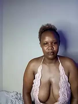 pretty-sarah from StripChat is Freechat