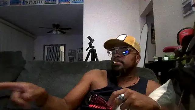 PRETTY_FLY_4aBiGUY from StripChat is Freechat