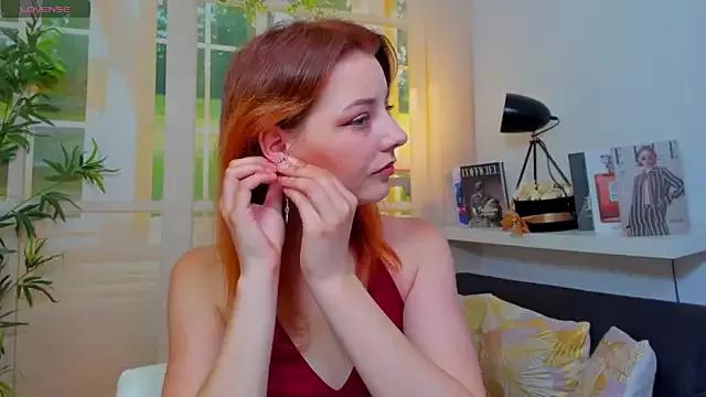pretty_little_thing from StripChat is Freechat
