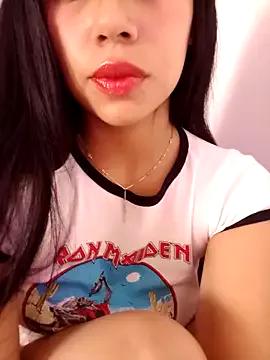 pretty_love28 from StripChat is Freechat