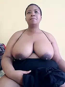 Prettyboobiesx from StripChat is Freechat
