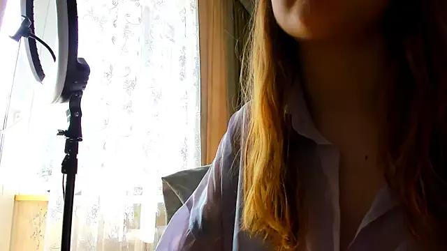 princessaalicc from StripChat is Freechat