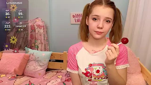 PrincessLittleKiki from StripChat is Freechat