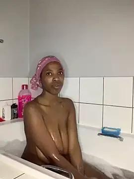 Queen-Boobylicious from StripChat is Freechat