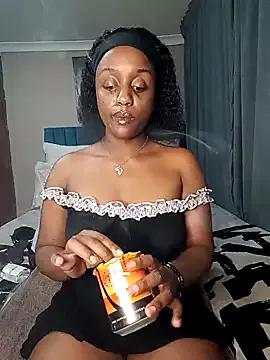 Queen-Chocolate from StripChat is Freechat