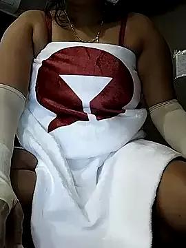 QueenHaryanaa from StripChat is Freechat