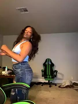 RainFallzxxz from StripChat is Freechat