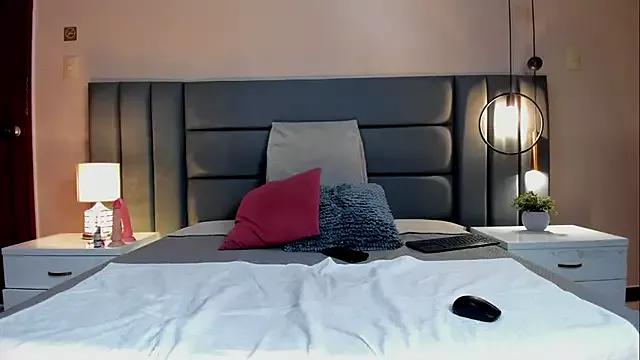 RavenAsh from StripChat is Freechat