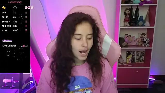 redbarbiedollx from StripChat is Freechat