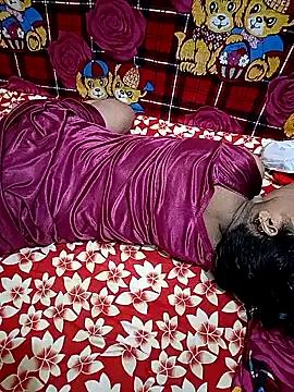 reemacouple007 from StripChat is Freechat