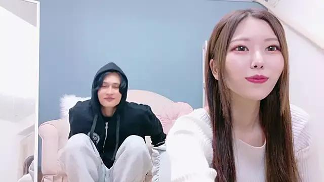 Girls free live sex cams: Check out the satisfaction of typing and cam2cam with our sensual livestreamers, who will teach you all about temptation and desires with their smoking hot physiques.