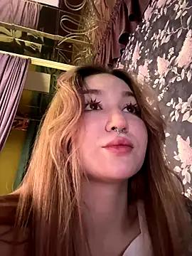 Spur your dreams, talk and cam2cam with smoking hot bigclit and assplay freechat cam hosts. Our picks of naughty trimmed-white, strapon & cheapest-privates-white live cams will incite your thirst. Discover their live productions here for free!