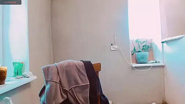RosaJil from StripChat is Freechat