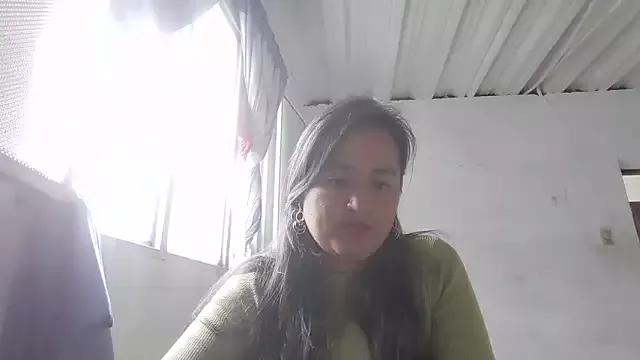 RosaPretty from StripChat is Freechat