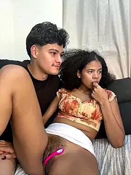 Photos of Rose-andres from StripChat is Freechat