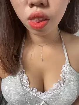 Rose-babyx from StripChat is Freechat