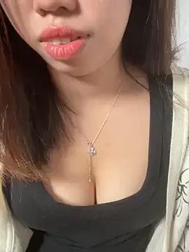 Rose-babyx from StripChat is Freechat