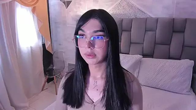 RoseCassie from StripChat is Freechat