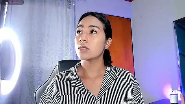 roseekattia from StripChat is Freechat