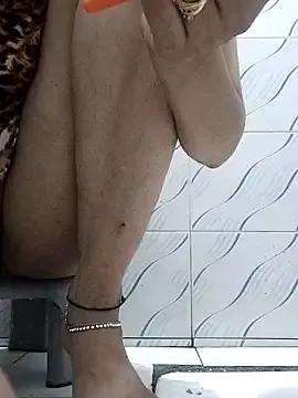 Roshani_jaan from StripChat is Freechat