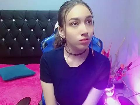 ROSSEHOT_XOXO from StripChat