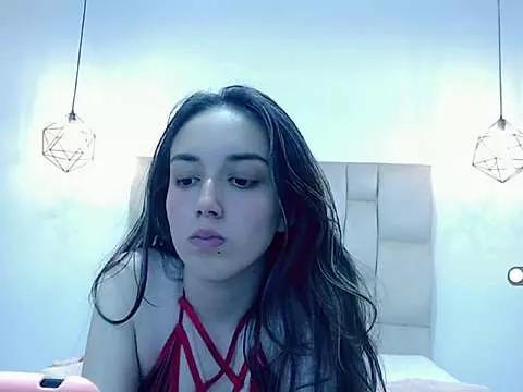 ROSSEHOT_XOXO from StripChat