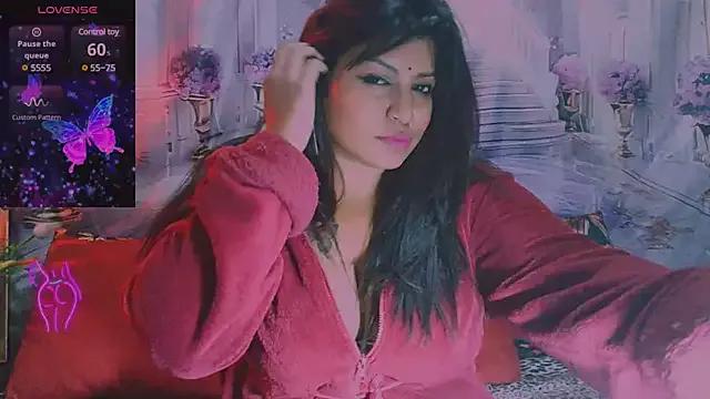 RoyalIndianCreamPuff from StripChat is Freechat
