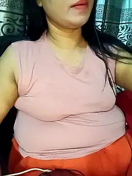 Rubina3344 from StripChat is Freechat