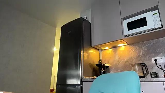 Ruby_Blonde_Photik from StripChat is Freechat