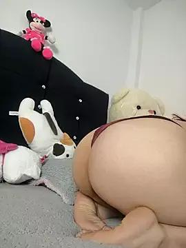 Rubymoon_07 from StripChat is Freechat