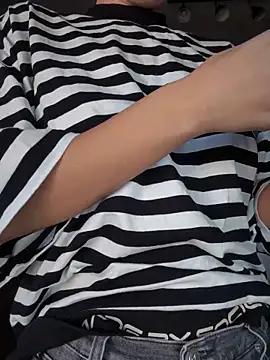 Girls free live sex cams: Check out the satisfaction of typing and cam2cam with our sensual livestreamers, who will teach you all about temptation and desires with their smoking hot physiques.