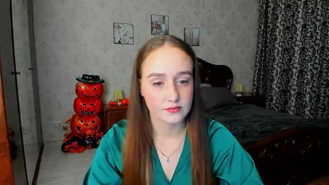 SabrinaCandi from StripChat is Freechat