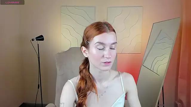 Sally_Biscuit from StripChat is Freechat