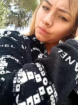 SalomeCooper_ from StripChat is Freechat