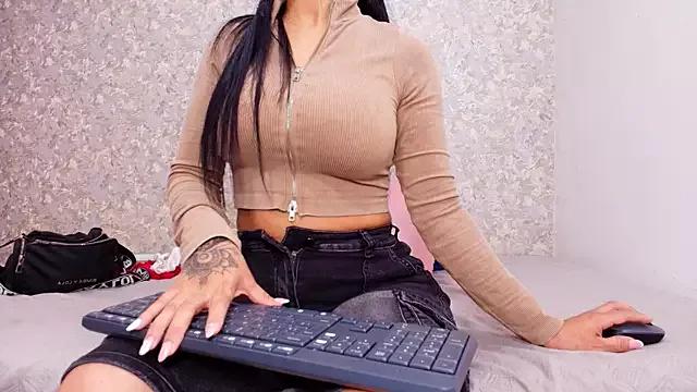 Samanta_360 webcams show profile image 