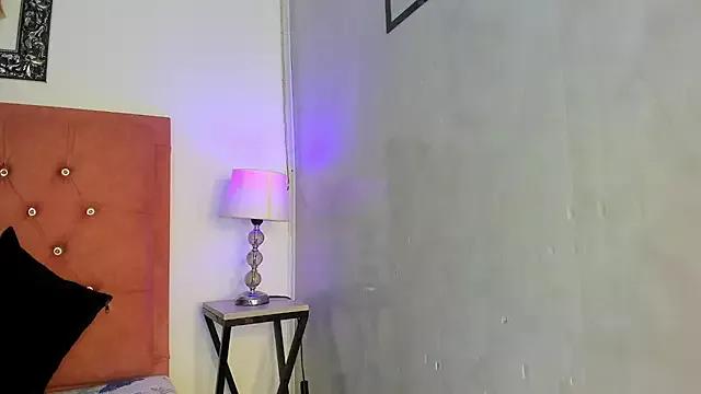 Samantha_Good from StripChat is Freechat