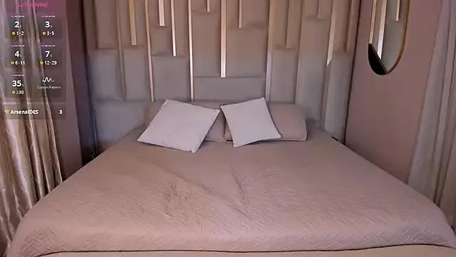 SamanthaConnor_ from StripChat is Freechat
