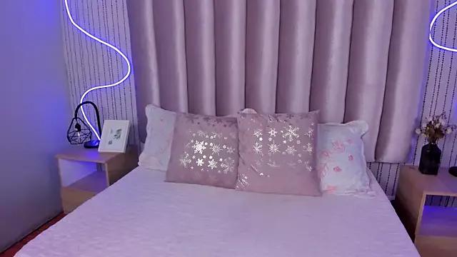 SamanthaPeachss from StripChat is Freechat