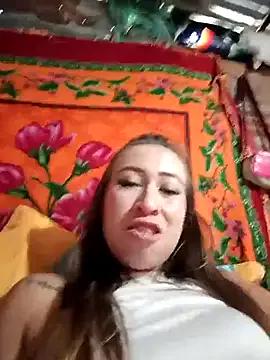samy-blonde from StripChat is Freechat