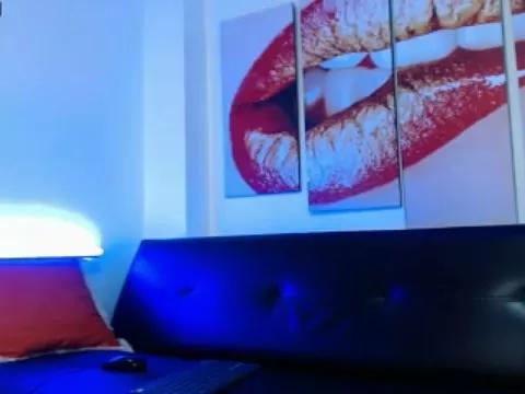 Sara_h305 from StripChat
