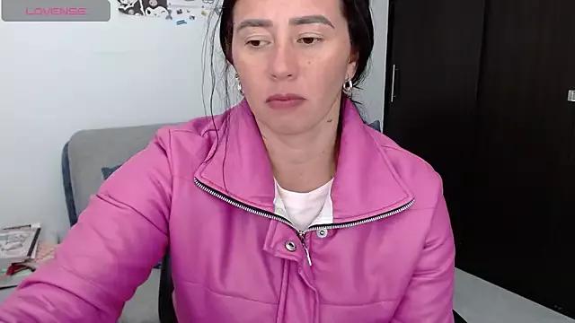 sara_hott_1 from StripChat is Freechat