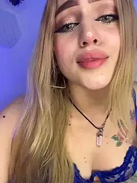 Sara_Sophia420 from StripChat is Freechat