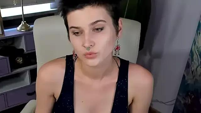 sarah_perfect from StripChat is Freechat